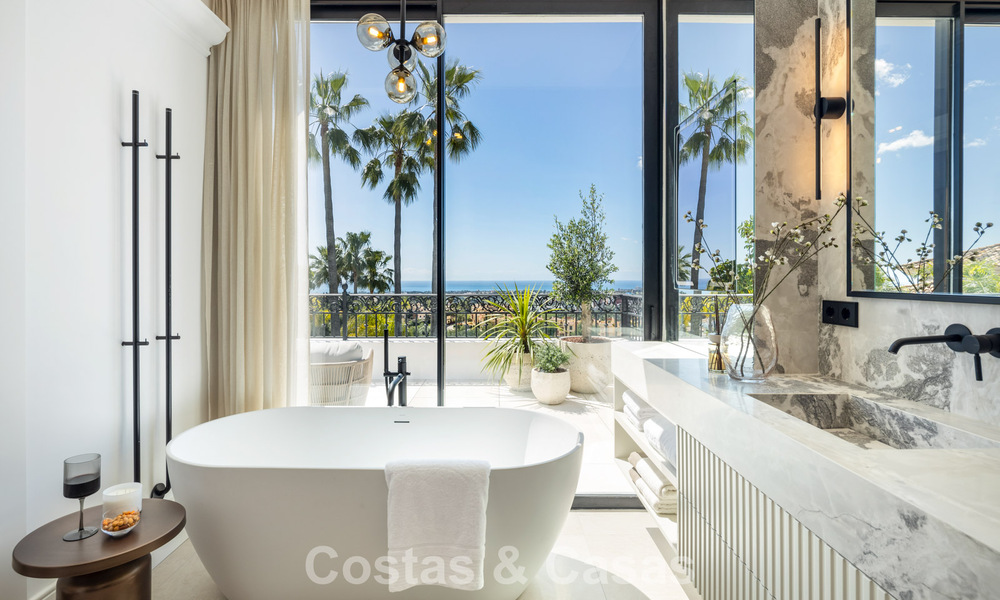 Villa de lujosa arquitectura mediterránea en venta, junto al campo de golf en Marbella - Benahavis 779662