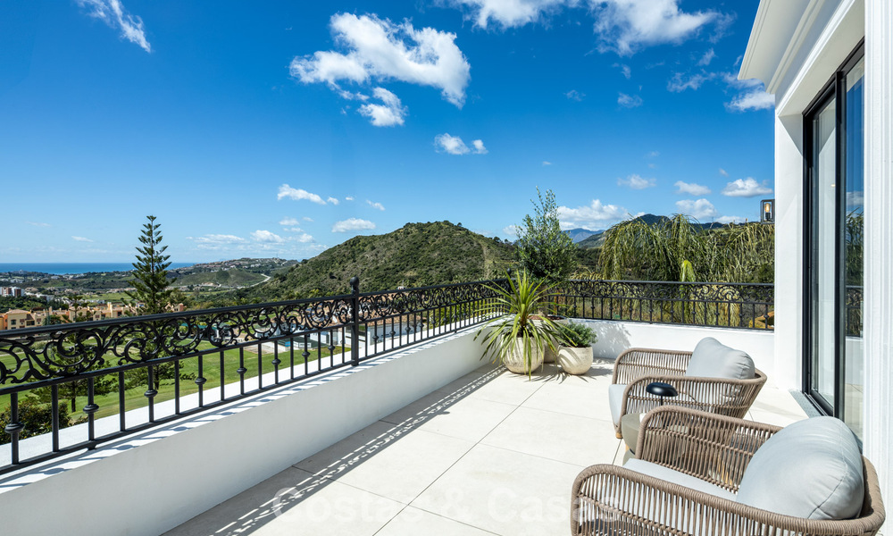 Villa de lujosa arquitectura mediterránea en venta, junto al campo de golf en Marbella - Benahavis 779664