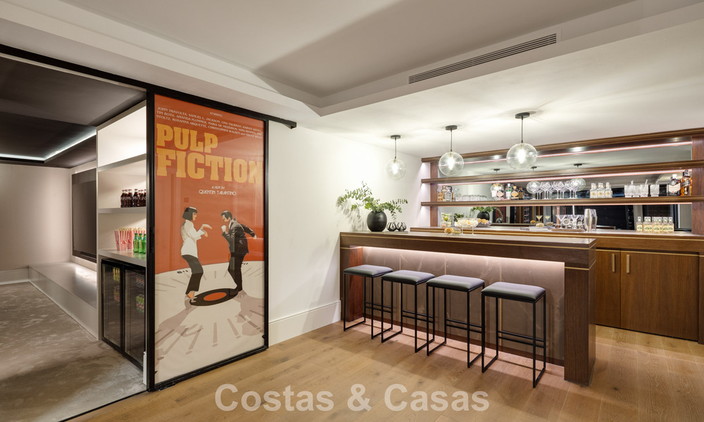Villa de lujosa arquitectura mediterránea en venta, junto al campo de golf en Marbella - Benahavis 779673