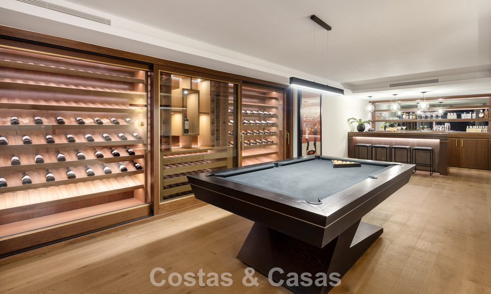 Villa de lujosa arquitectura mediterránea en venta, junto al campo de golf en Marbella - Benahavis 779674