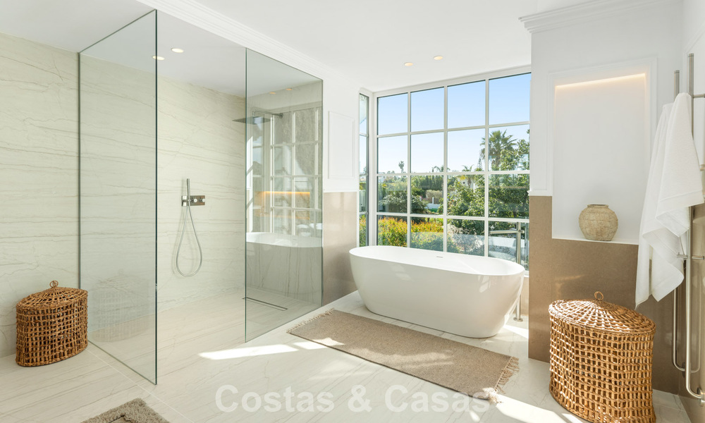 Villa mediterránea de ensueño con grandeza atemporal en venta en el corazón de Nueva Andalucía, Marbella 779681
