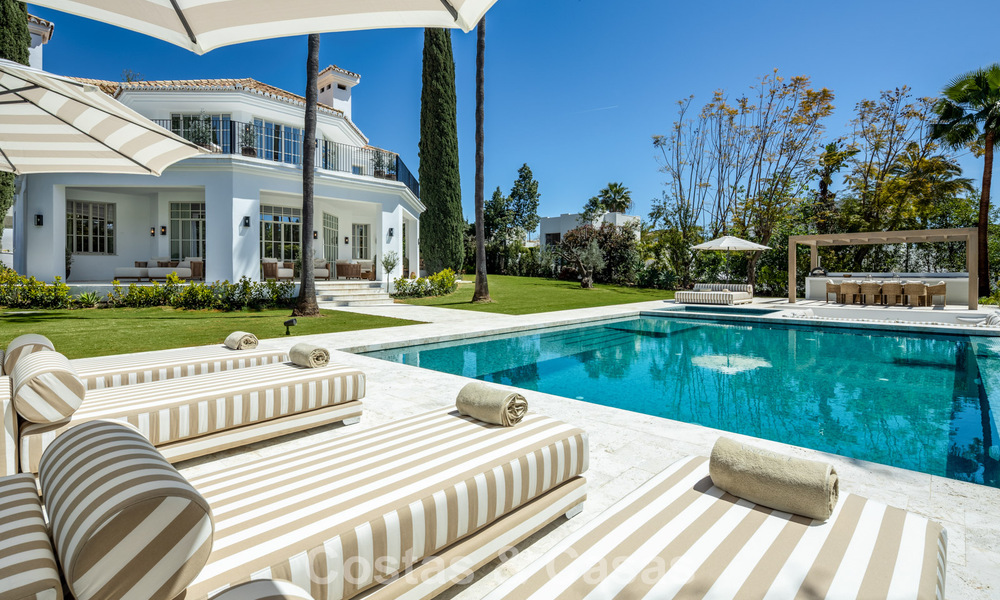 Villa mediterránea de ensueño con grandeza atemporal en venta en el corazón de Nueva Andalucía, Marbella 779700