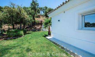 Amplia villa de estilo arquitectónico moderno y mediterráneo en venta al este del centro de Marbella 779834 