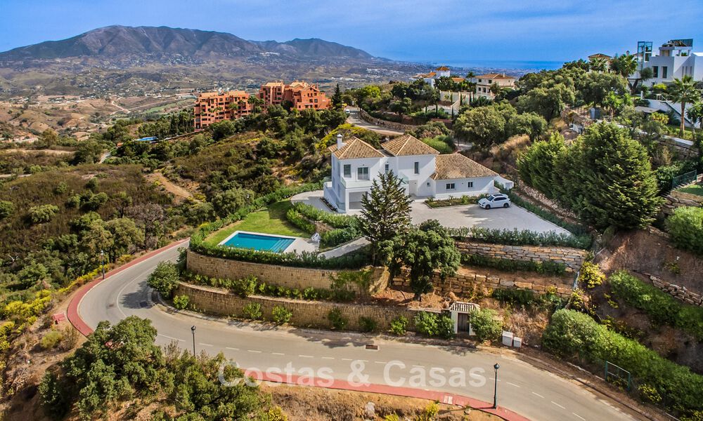 Amplia villa de estilo arquitectónico moderno y mediterráneo en venta al este del centro de Marbella 779836