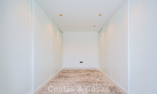 Amplia villa de estilo arquitectónico moderno y mediterráneo en venta al este del centro de Marbella 779852 