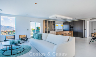 Amplia villa de estilo arquitectónico moderno y mediterráneo en venta al este del centro de Marbella 779856 