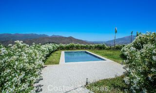 Amplia villa de estilo arquitectónico moderno y mediterráneo en venta al este del centro de Marbella 779861 