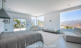 Amplia villa de estilo arquitectónico moderno y mediterráneo en venta al este del centro de Marbella 779875 