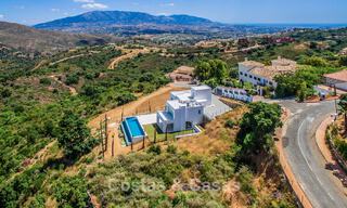 Villa de nueva construcción moderna y lista para entrar a vivir en venta al este de Marbella centro 779718 