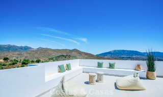 Villa de nueva construcción moderna y lista para entrar a vivir en venta al este de Marbella centro 779729 