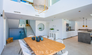 Villa de nueva construcción moderna y lista para entrar a vivir en venta al este de Marbella centro 779732 