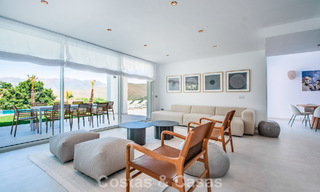 Villa de nueva construcción moderna y lista para entrar a vivir en venta al este de Marbella centro 779736 