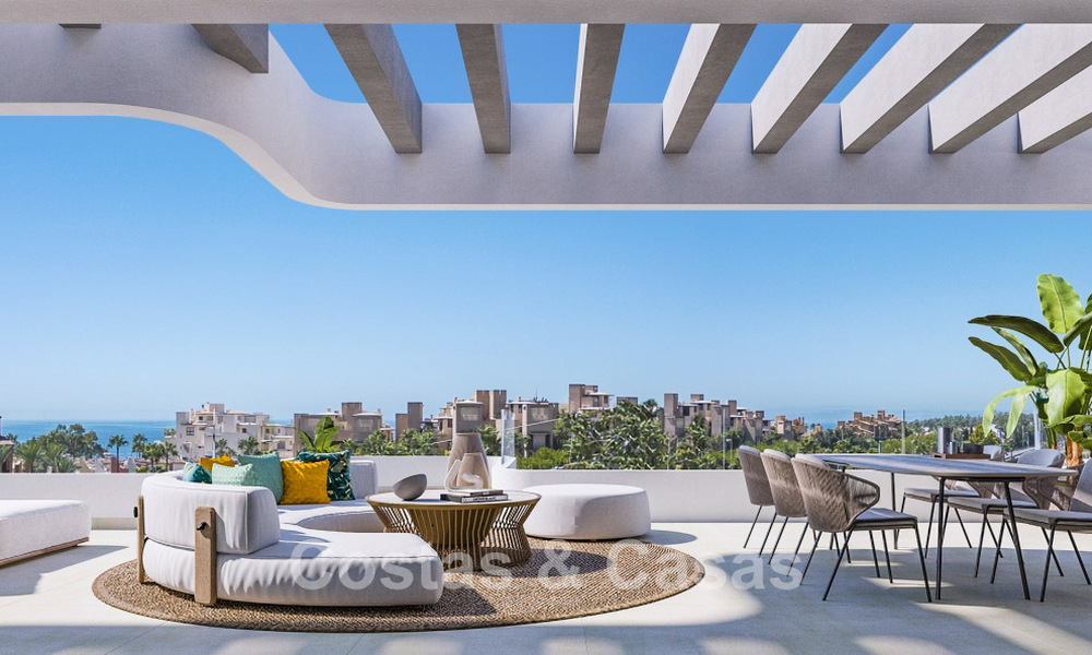 Apartamentos de obra nueva en venta, a poca distancia de la playa en la Nueva Milla de Oro entre Marbella y Estepona 779805