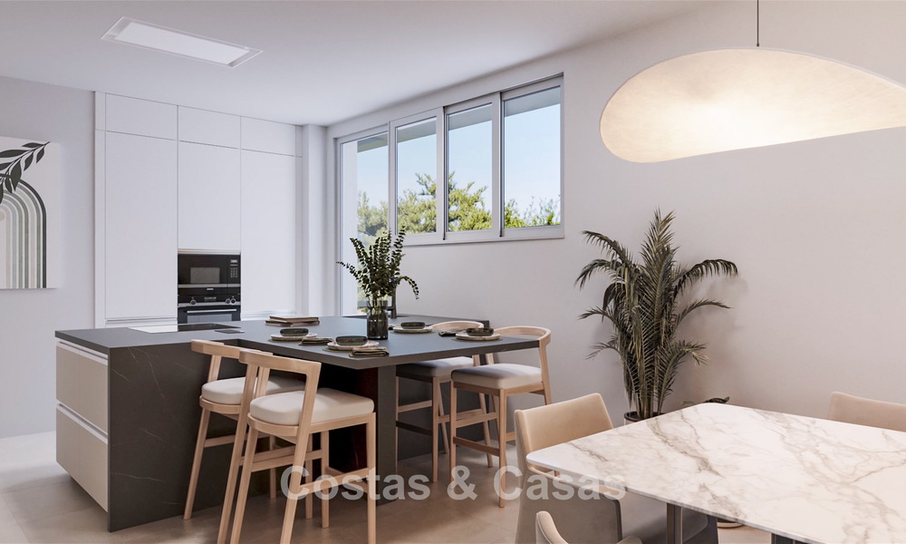 Exclusiva villa de lujo en venta en zona de golf cerca del centro de Estepona 779814