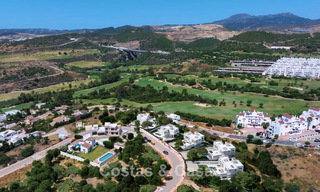 Exclusiva villa de lujo en venta en zona de golf cerca del centro de Estepona 779823 