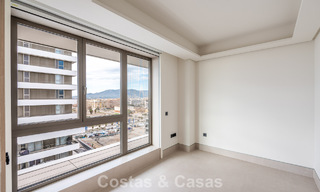 Exclusivo y moderno apartamento con vistas panorámicas al mar en venta, situado directamente en el paseo marítimo del centro de Málaga 779885 
