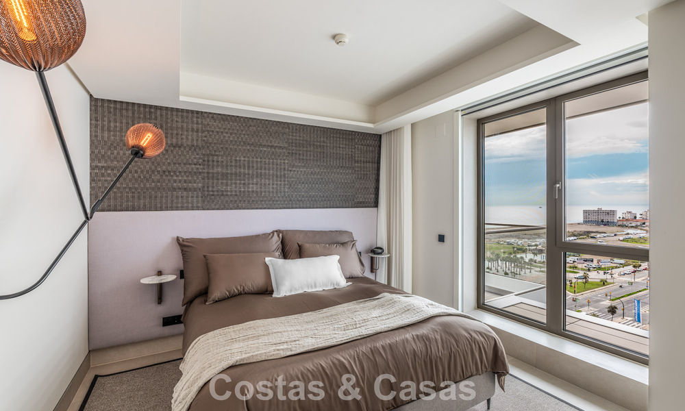 Exclusivo y moderno apartamento con vistas panorámicas al mar en venta, situado directamente en el paseo marítimo del centro de Málaga 779887