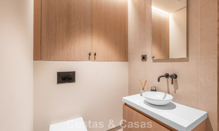 Exclusivo y moderno apartamento con vistas panorámicas al mar en venta, situado directamente en el paseo marítimo del centro de Málaga 779890 