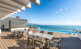 Exclusivo y moderno apartamento con vistas panorámicas al mar en venta, situado directamente en el paseo marítimo del centro de Málaga 779902 