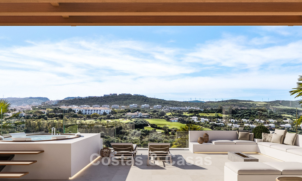 Nuevo proyecto. 17 sofisticadas villas de lujo con vistas al golf y al mar en venta en Casares, Costa del Sol 780151