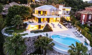Villa de diseño vanguardista con vistas panorámicas al mar en venta en una comunidad cerrada en Benahavis - Marbella 779973 