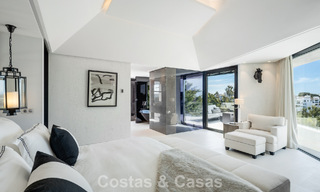 Villa de diseño vanguardista con vistas panorámicas al mar en venta en una comunidad cerrada en Benahavis - Marbella 779986 