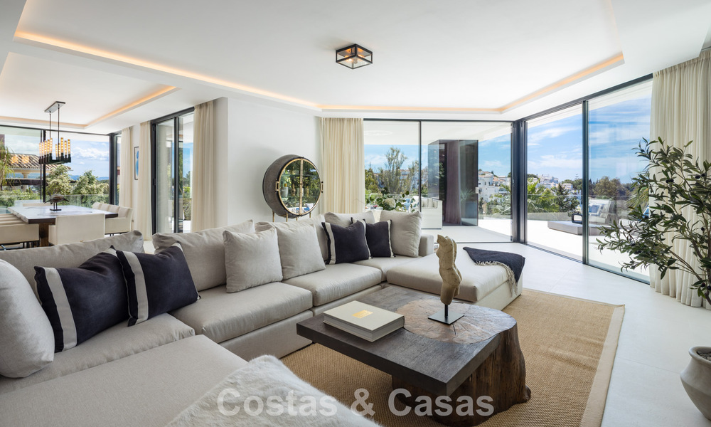 Villa de diseño vanguardista con vistas panorámicas al mar en venta en una comunidad cerrada en Benahavis - Marbella 779999