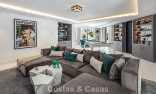 Villa de diseño vanguardista con vistas panorámicas al mar en venta en una comunidad cerrada en Benahavis - Marbella 780002 