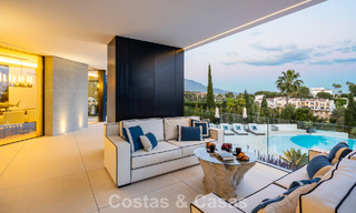 Villa de diseño vanguardista con vistas panorámicas al mar en venta en una comunidad cerrada en Benahavis - Marbella 780015 