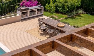 Villa de lujo lista para entrar a vivir con estilo ibicenco en venta en una urbanización muy solicitada de Benahavis - Marbella 780022 