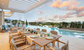 Villa de lujo de alta gama con vistas panorámicas en venta en un resort de golf en la Milla de Oro en Benahavis - Marbella 780110 