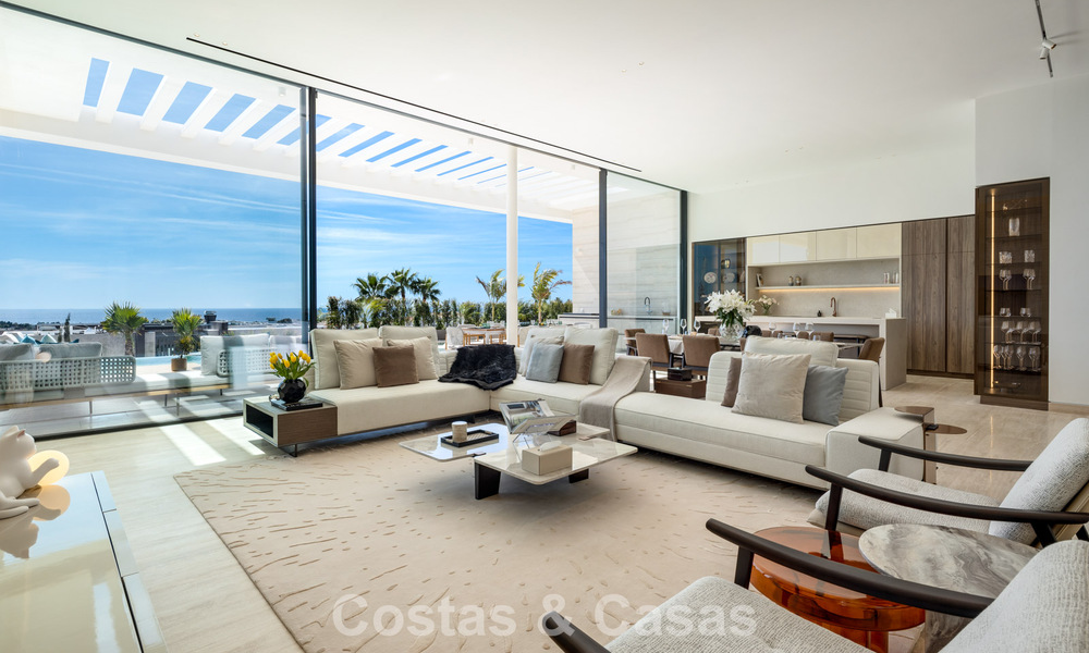 Villa de lujo de alta gama con vistas panorámicas en venta en un resort de golf en la Milla de Oro en Benahavis - Marbella 780130