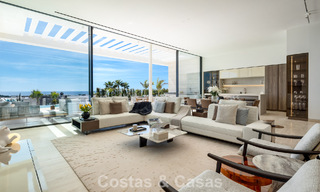 Villa de lujo de alta gama con vistas panorámicas en venta en un resort de golf en la Milla de Oro en Benahavis - Marbella 780130 