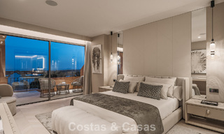 Apartamento de primera clase con vistas panorámicas al mar en venta en el Valle del Golf de Nueva Andalucía, Marbella 780304 