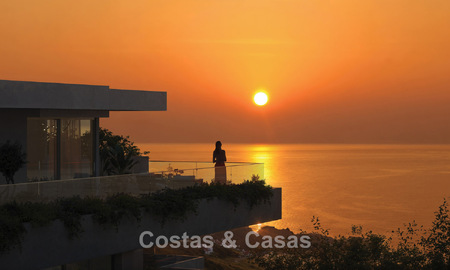 Apartamentos modernistas sobre plano con fenomenales vistas al mar en venta en Mijas, Costa del Sol 780072