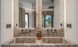 Casa adosada reformada lista para entrar a vivir en venta en una comunidad cerrada en La Quinta, Benahavis - Marbella 780312 