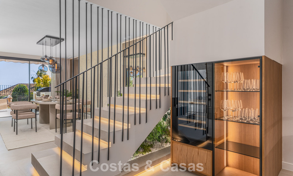 Casa adosada reformada lista para entrar a vivir en venta en una comunidad cerrada en La Quinta, Benahavis - Marbella 780321