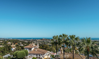 Casa adosada reformada lista para entrar a vivir en venta en una comunidad cerrada en La Quinta, Benahavis - Marbella 780332 