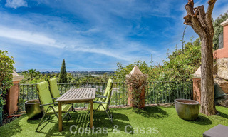 Apartamento con jardín y vistas panorámicas al mar en venta en Benahavis - Marbella 780219 