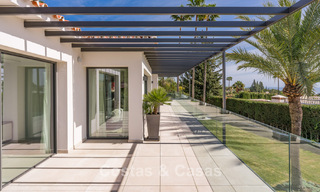 Villa mediterránea contemporánea con toques modernos en venta en la Milla de Oro de Marbella 780412 