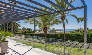 Villa mediterránea contemporánea con toques modernos en venta en la Milla de Oro de Marbella 780418 