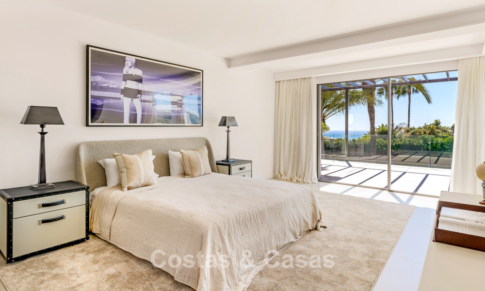 Villa mediterránea contemporánea con toques modernos en venta en la Milla de Oro de Marbella 780420