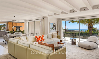 Villa mediterránea contemporánea con toques modernos en venta en la Milla de Oro de Marbella 780428 