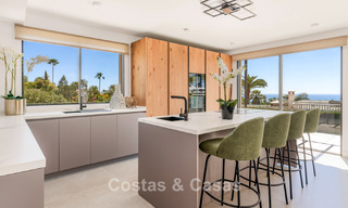 Villa mediterránea contemporánea con toques modernos en venta en la Milla de Oro de Marbella 780429 