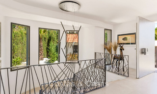 Villa mediterránea contemporánea con toques modernos en venta en la Milla de Oro de Marbella 780437 