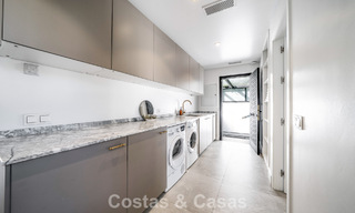 Amplia villa familiar con encanto andaluz contemporáneo en venta en el valle del golf de Nueva Andalucía, Marbella 780441 