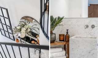 Amplia villa familiar con encanto andaluz contemporáneo en venta en el valle del golf de Nueva Andalucía, Marbella 780449 