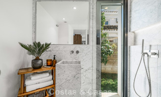 Amplia villa familiar con encanto andaluz contemporáneo en venta en el valle del golf de Nueva Andalucía, Marbella 780459 