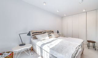 Encantadora casa esquinera en venta en una exclusiva urbanización en la Milla de Oro de Marbella 780482 