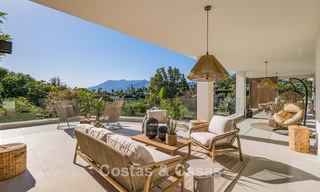 Nueva villa mediterránea de lujo en venta cerca de servicios en el lado este de Marbella 780506 